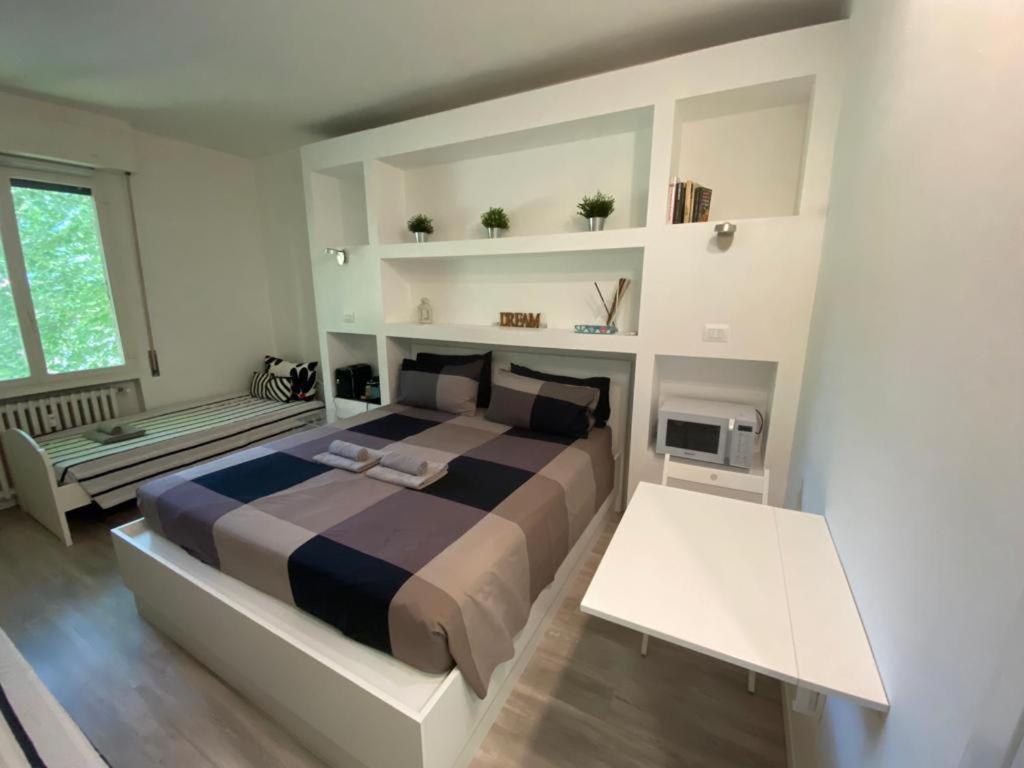 Bed&Breakfast Bbqueen Sandonato Policlinico San Donato Milanese Buitenkant foto