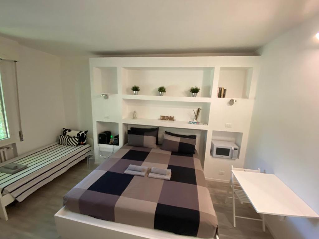 Bed&Breakfast Bbqueen Sandonato Policlinico San Donato Milanese Buitenkant foto