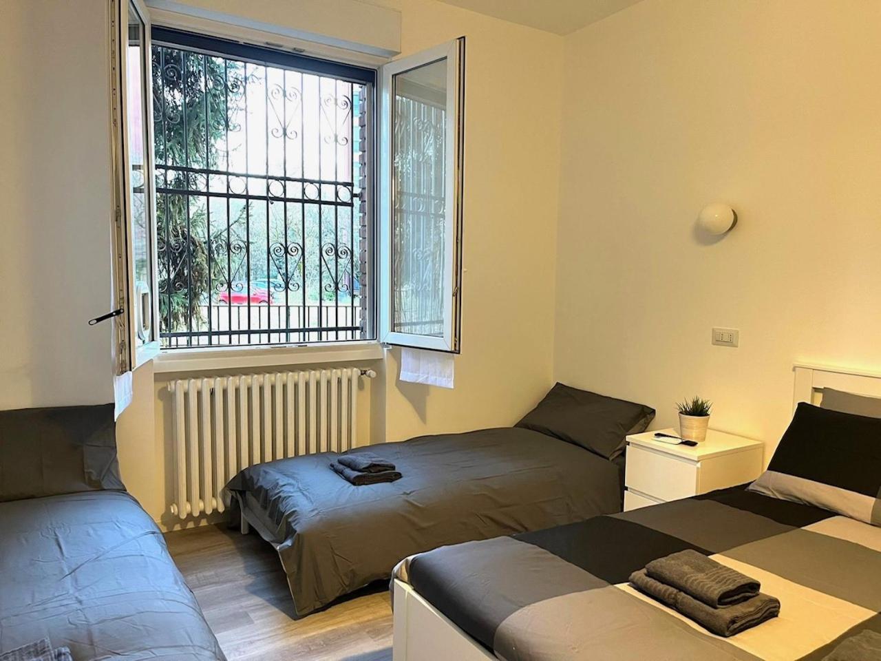 Bed&Breakfast Bbqueen Sandonato Policlinico San Donato Milanese Buitenkant foto