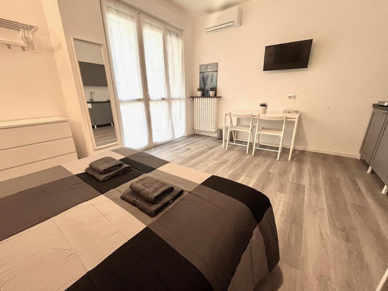 Bed&Breakfast Bbqueen Sandonato Policlinico San Donato Milanese Buitenkant foto