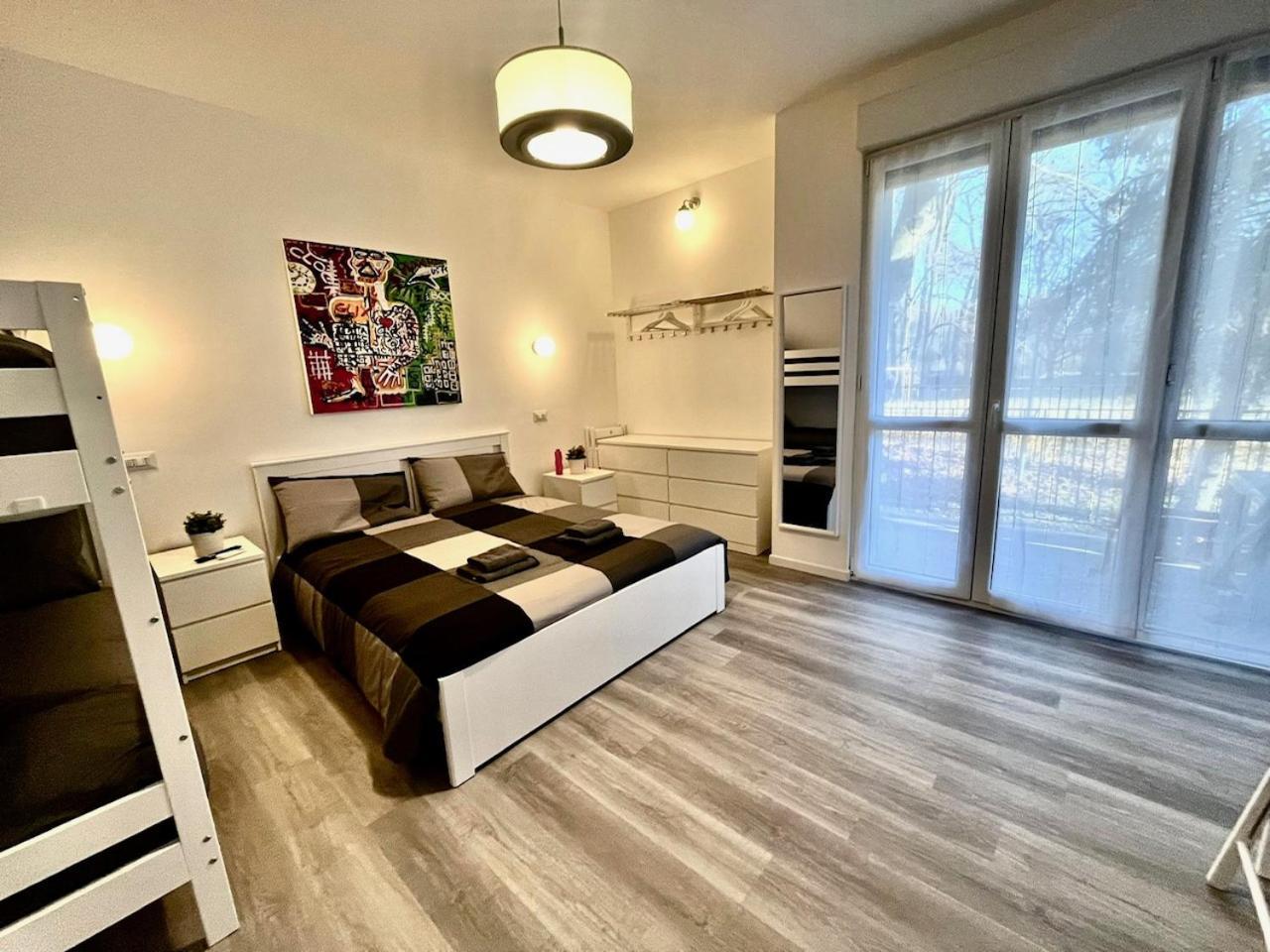 Bed&Breakfast Bbqueen Sandonato Policlinico San Donato Milanese Buitenkant foto