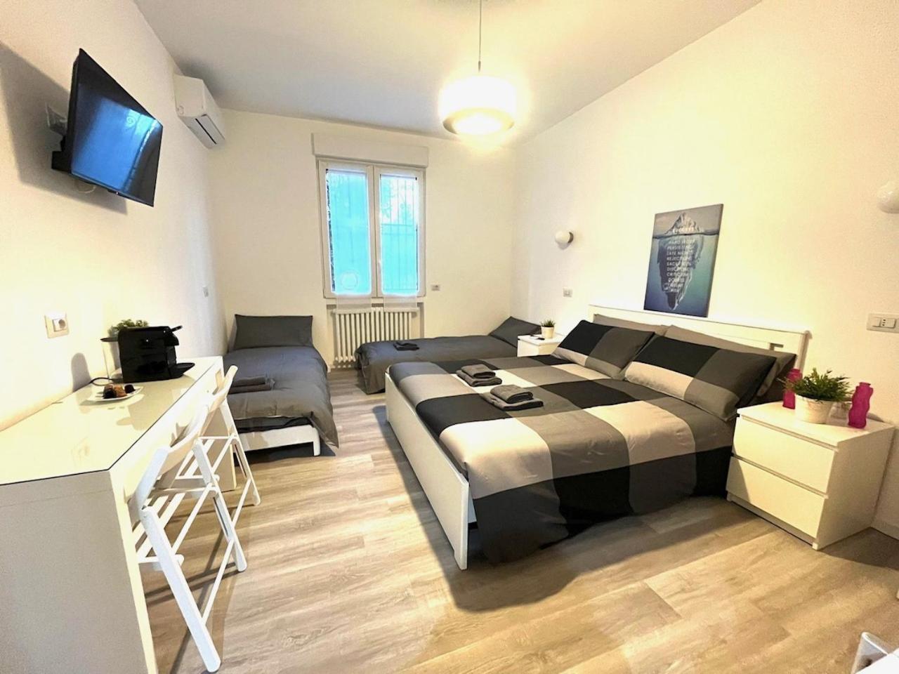 Bed&Breakfast Bbqueen Sandonato Policlinico San Donato Milanese Buitenkant foto