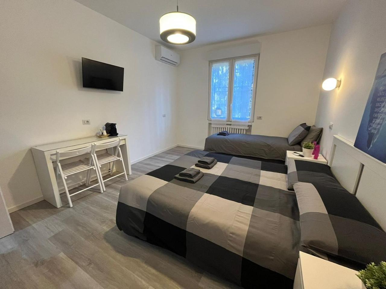 Bed&Breakfast Bbqueen Sandonato Policlinico San Donato Milanese Buitenkant foto